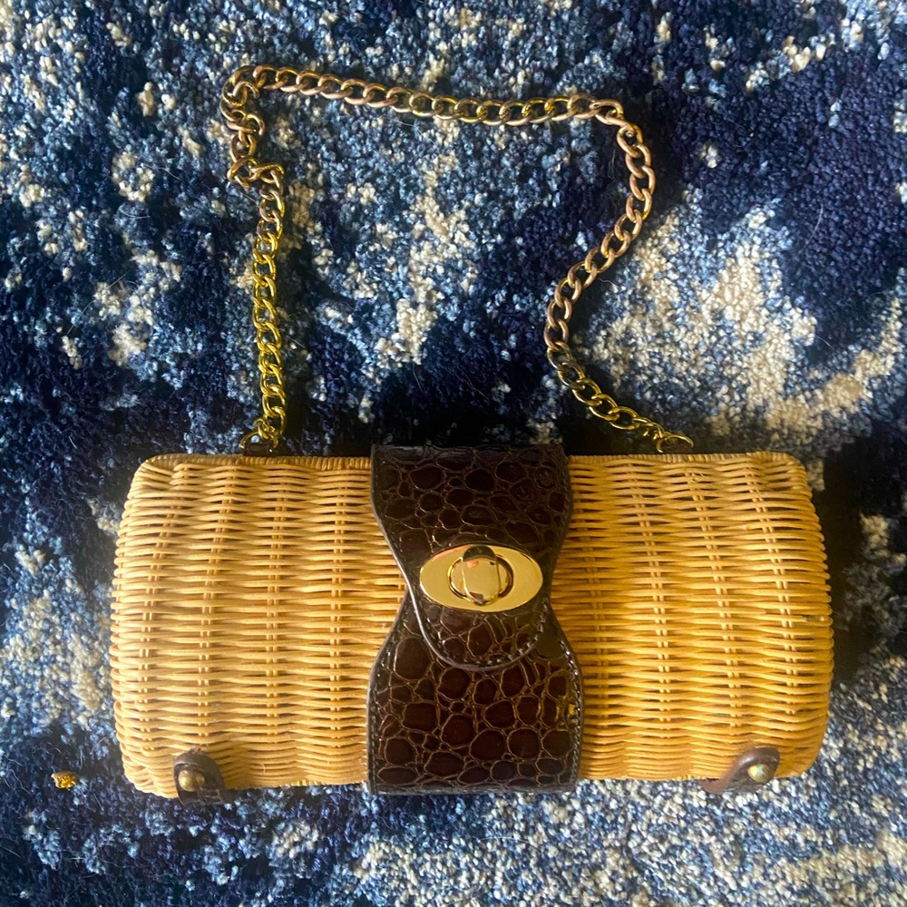 wicker clutch